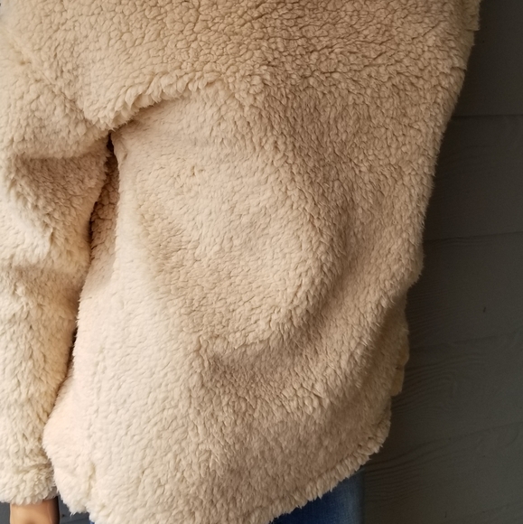 A New Day Sherpa Pullover Sweater - Picture 4 of 7